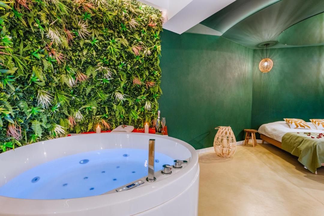 Photo of Bathroom in Nyons