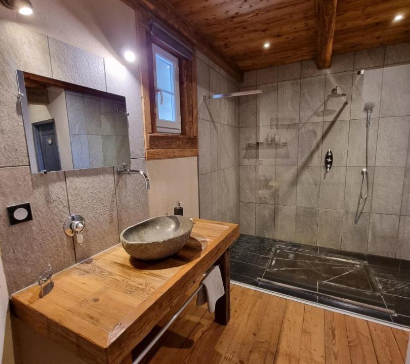 Photo of Bathroom in Truinas