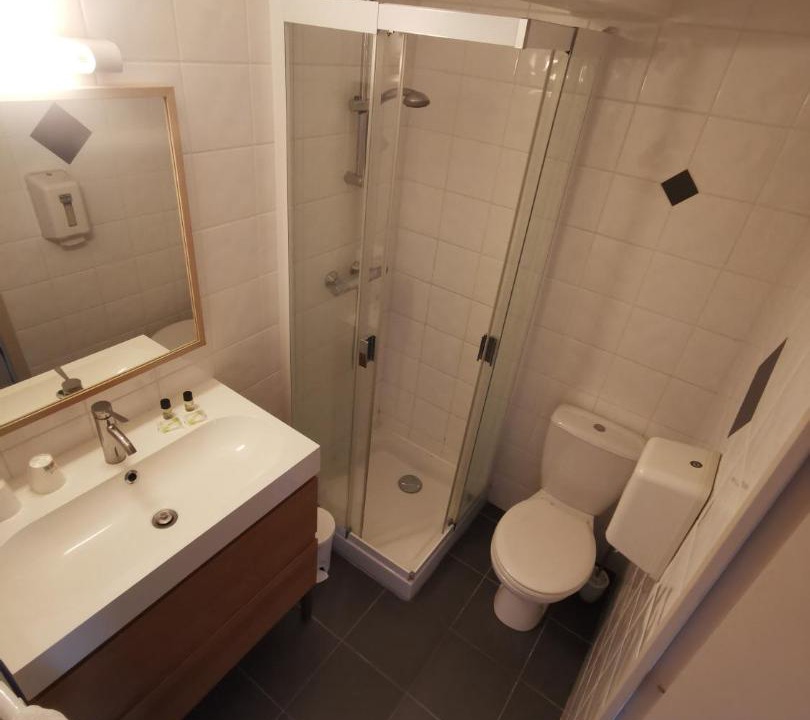 Photo of Bathroom in Saint-Julien-de-Jonzy