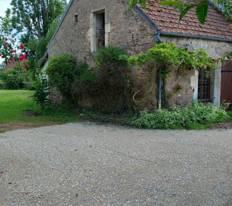 Photo of Others in Avallon