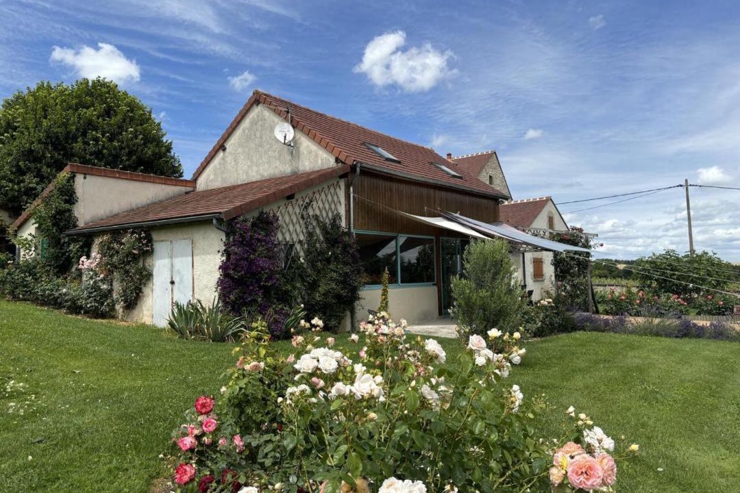 Photo of Others in Louchy-Montfand
