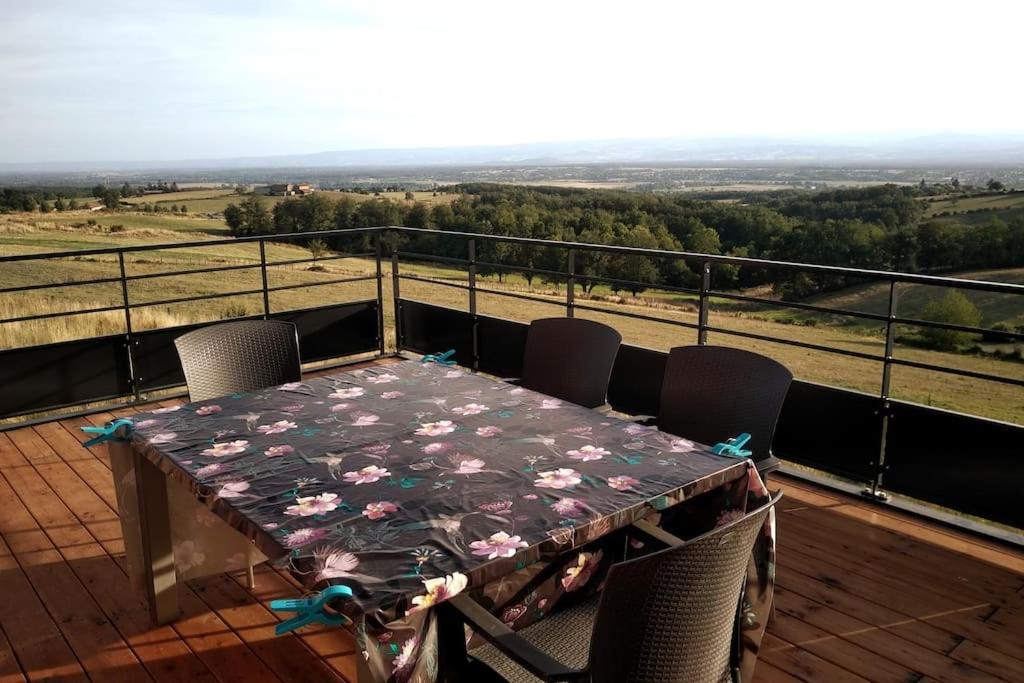 Photo of Patio Balcony in Saint-Marcel-de-Felines