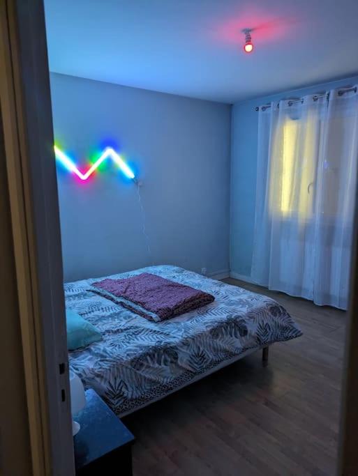 Photo of Bedroom in Savigny-sur-Orge