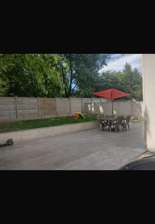Photo of Others in Bagneux
