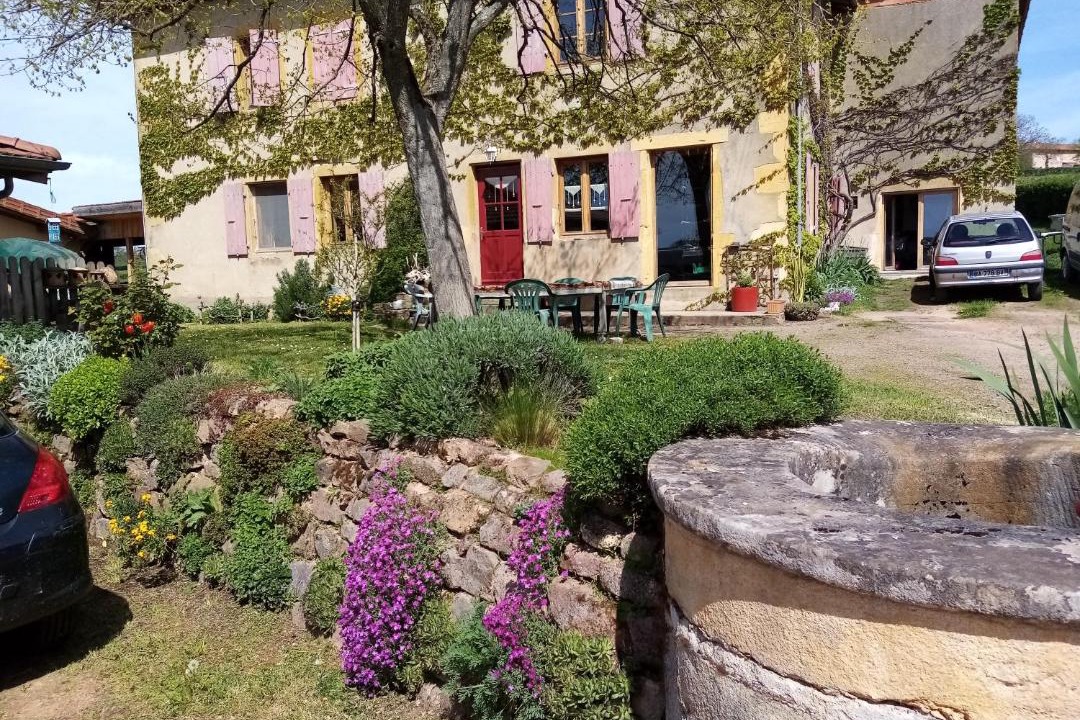 Photo of Others in Charlieu-Belmont