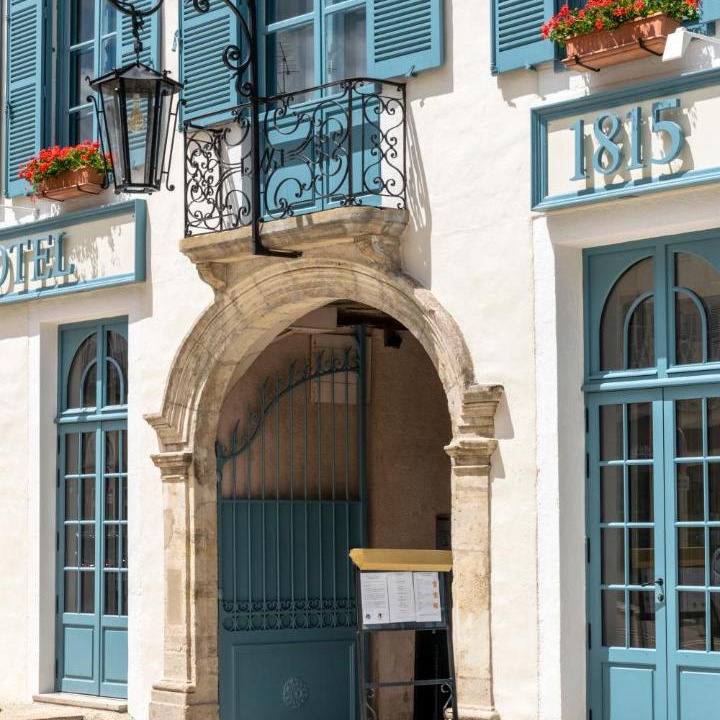 Photo of Others in Avallon