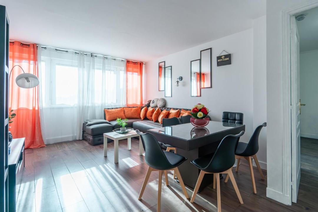 Photo of Livingroom in L'Hay-les-Roses