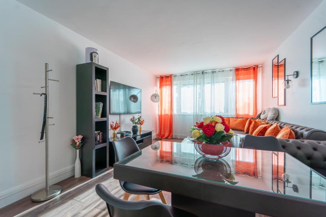 Photo of Livingroom in L'Hay-les-Roses