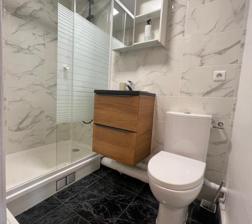 Photo of Bathroom in Longjumeau