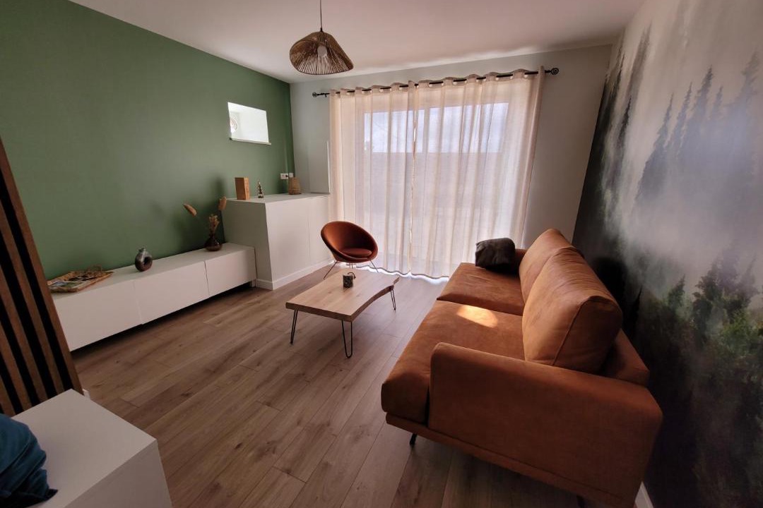 Photo of Livingroom in Menetru-le-Vignoble