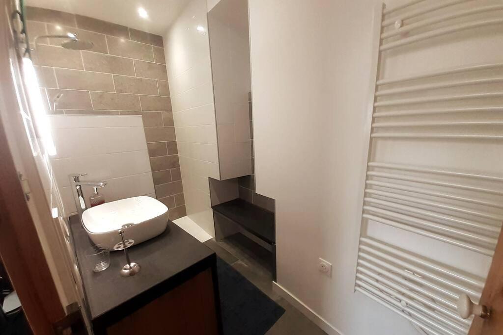 Photo of Bathroom in Centre Ville