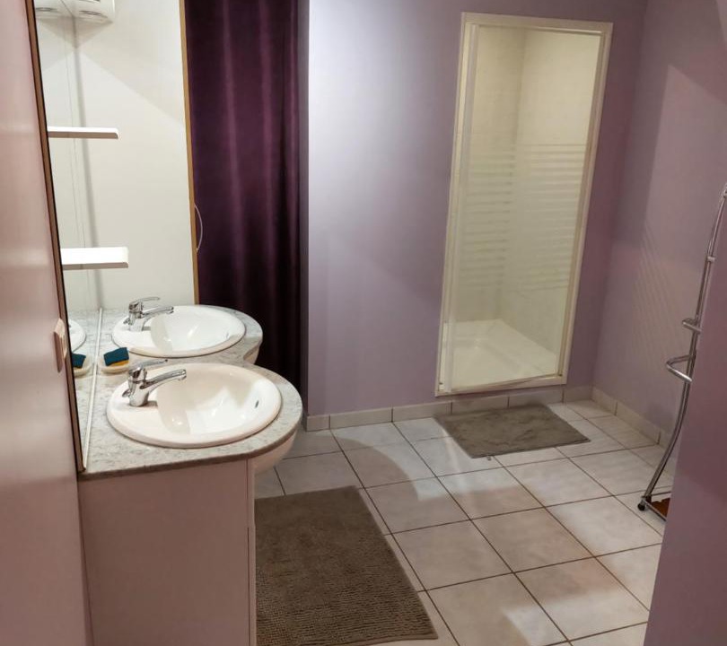Photo of Bathroom in Recoules-d'Aubrac