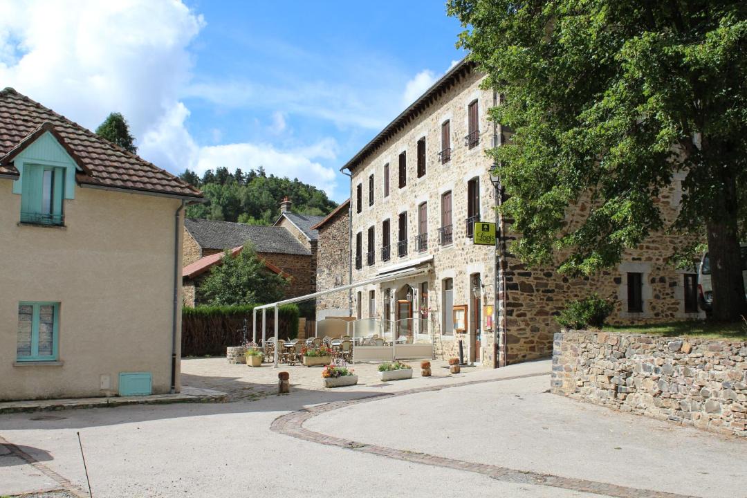 Photo of Others in Saint-Poncy