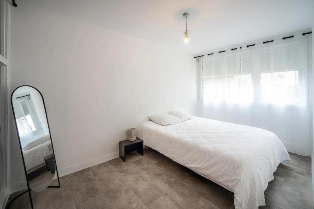 Photo of Bedroom in Chalon-sur-Saone