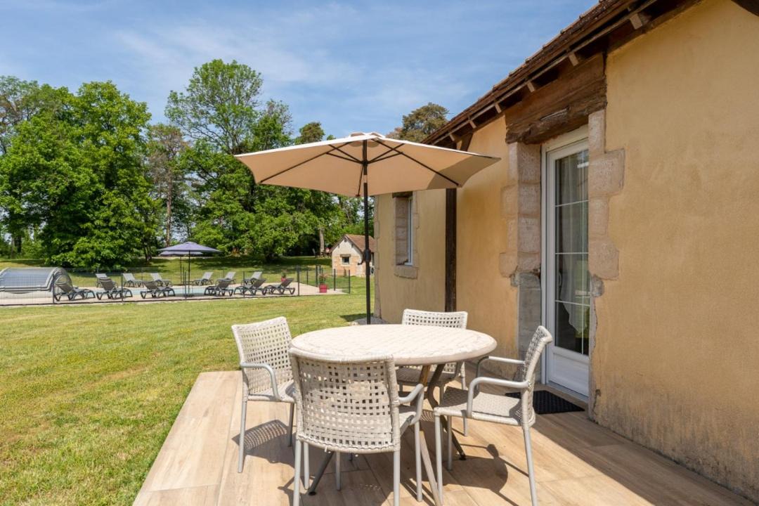 Photo of Patio Balcony in La Chatelaine