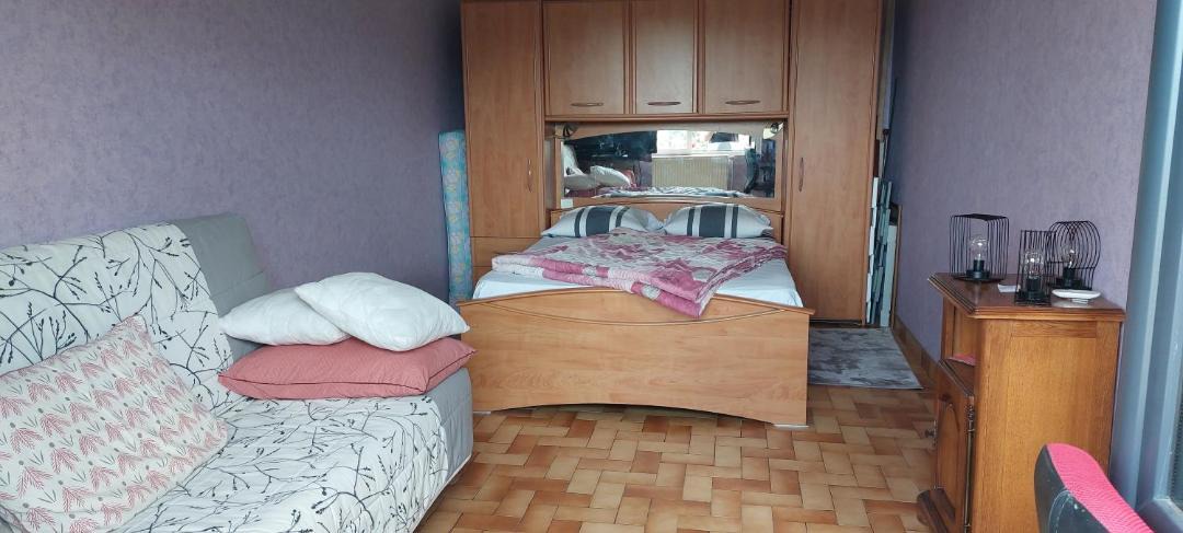 Photo of Bedroom in Luthenay-Uxeloup