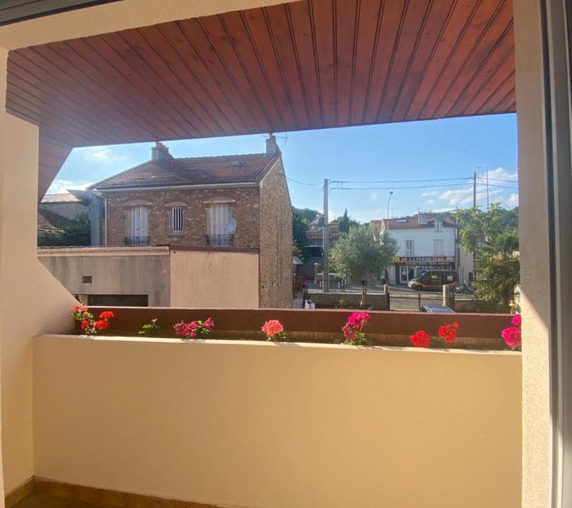 Photo of Others in Palaiseau