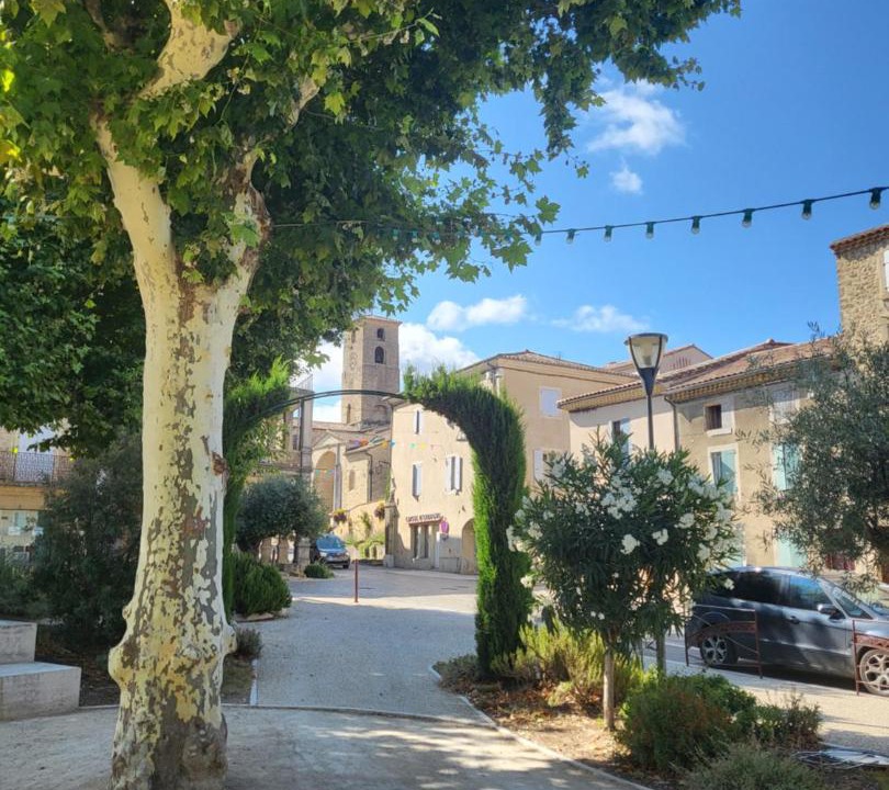 Photo of Others in Etoile-sur-Rhone