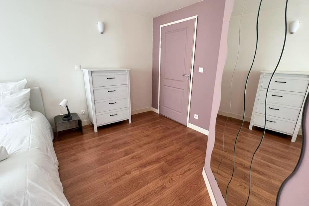 Photo of Bedroom in Le Kremlin-Bicetre