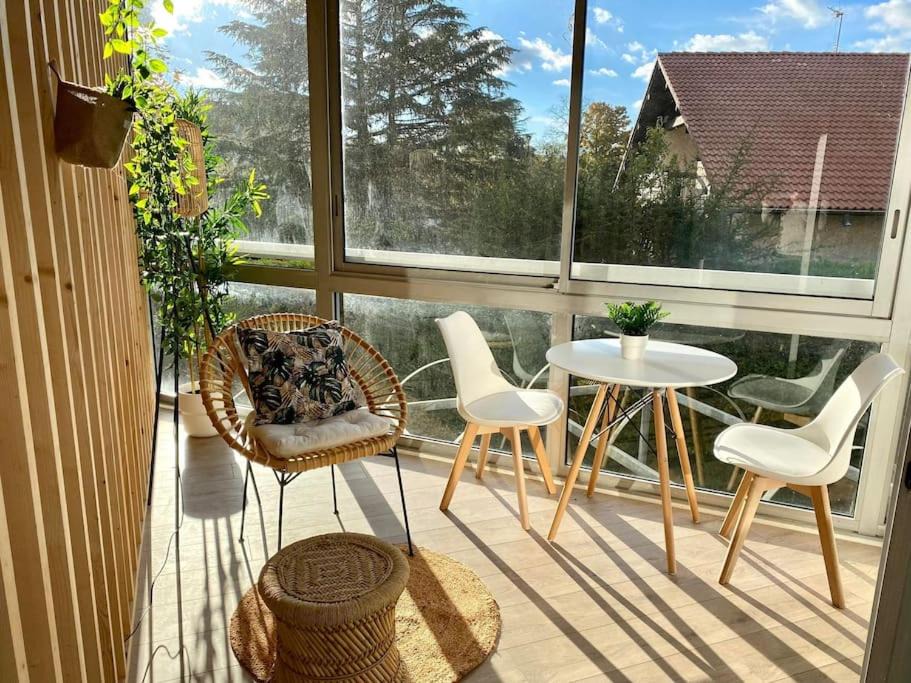Photo of Patio Balcony in Romans-sur-Isere