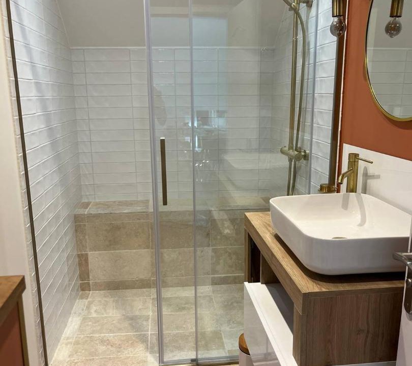 Photo of Bathroom in Givry