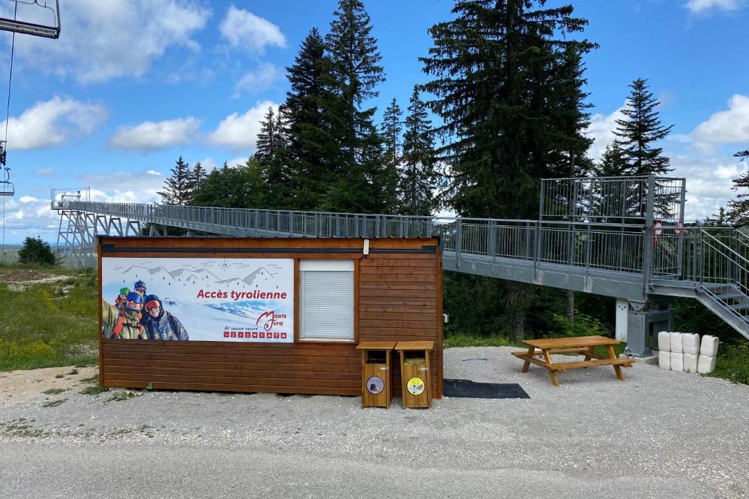 Photo of Others in Mijoux