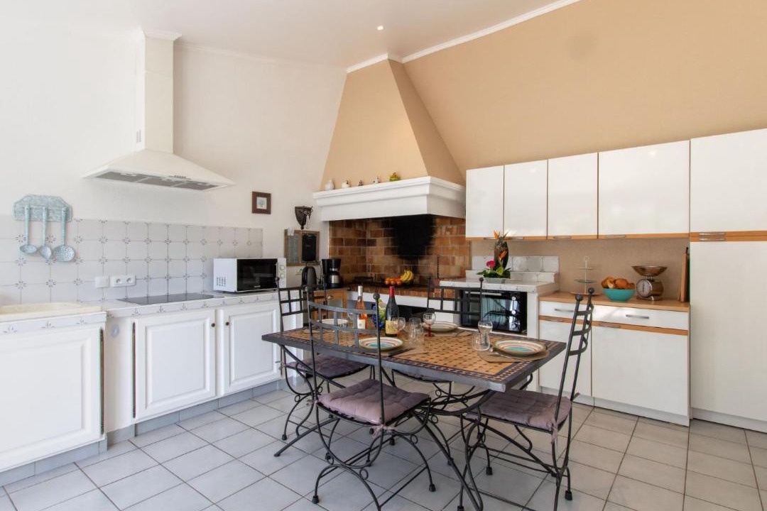 Photo of Kitchen in Mazan