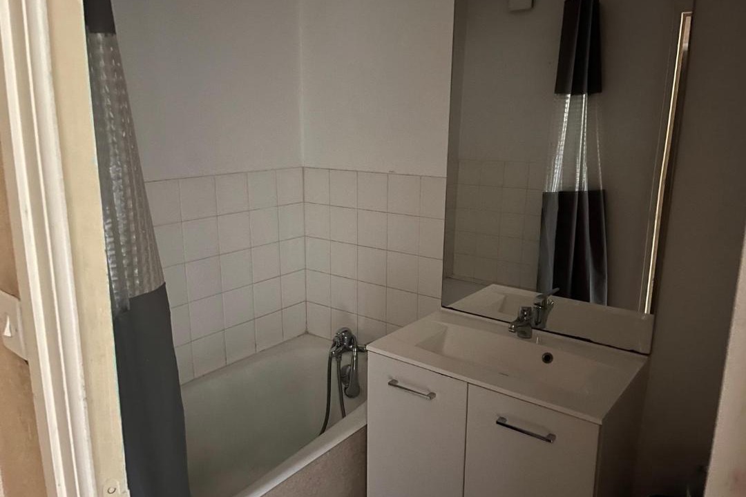 Photo of Bathroom in Riorges