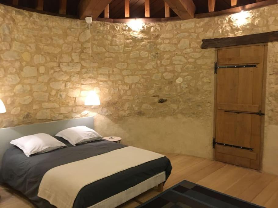 Photo of Bedroom in Sanssat