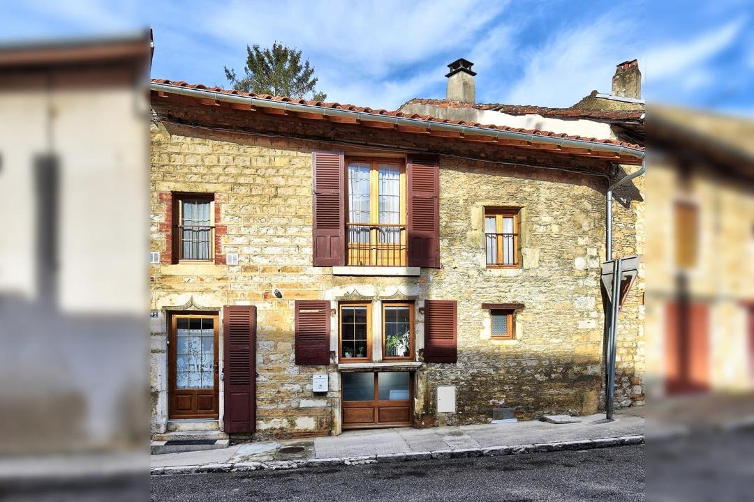 Photo of Buildings in Cuiseaux