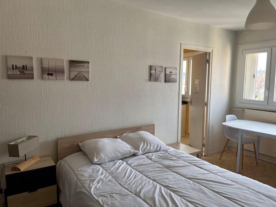 Photo of Bedroom in Riorges