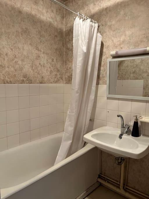 Photo of Bathroom in Riorges