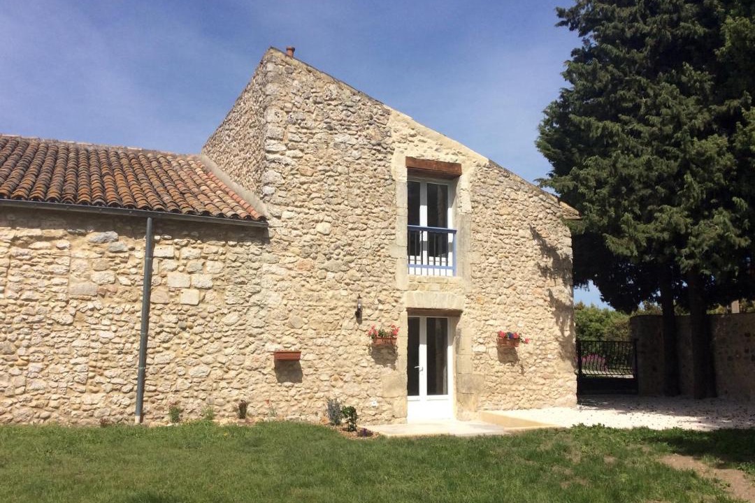 Photo of Buildings in Donzere