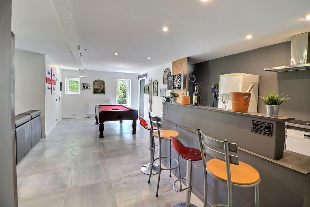 Photo of Kitchen in Maringes