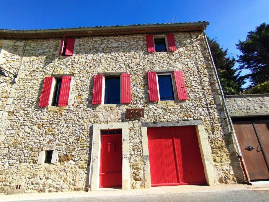 Photo of Buildings in Aurel