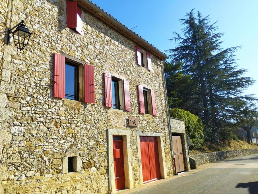 Photo of Buildings in Aurel