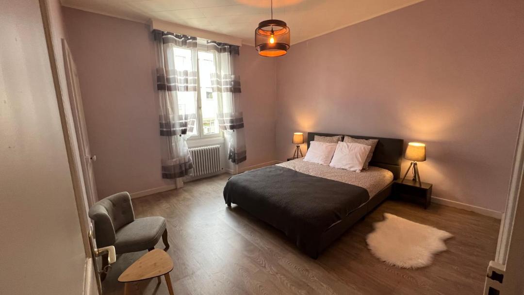 Photo of Bedroom in Lons-le-Saunier