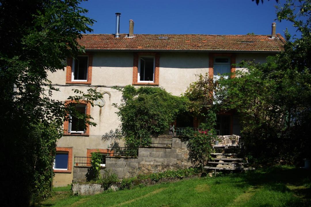 Photo of Buildings in Chirassimont
