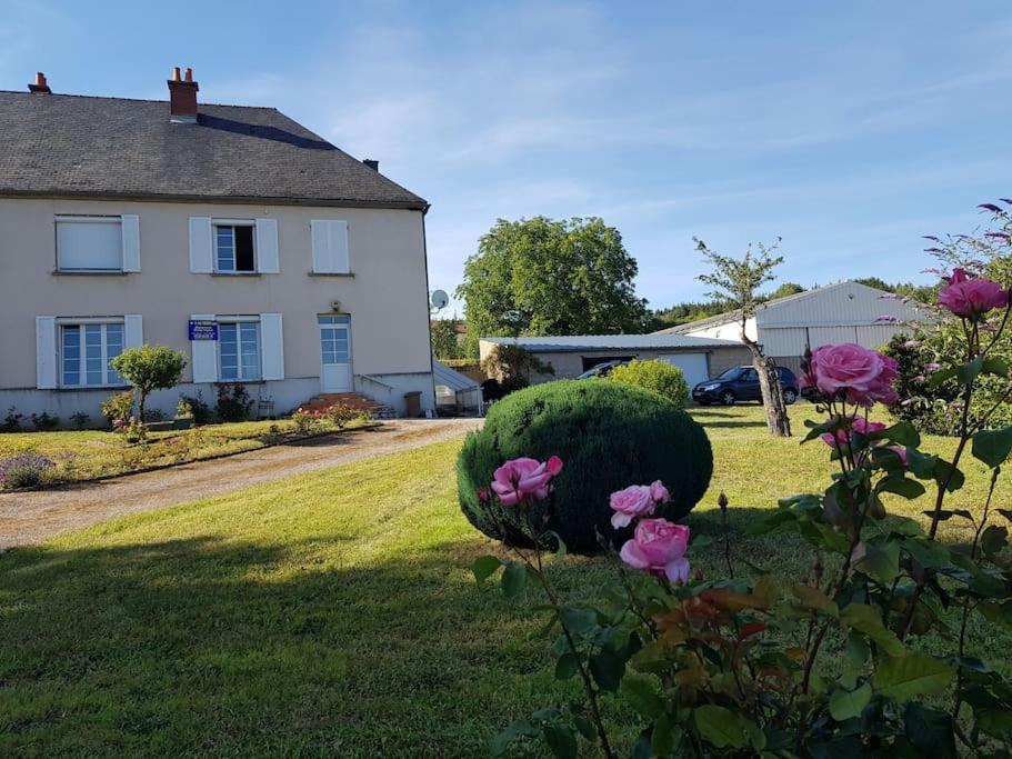Photo of Buildings in Montsauche-les-Settons