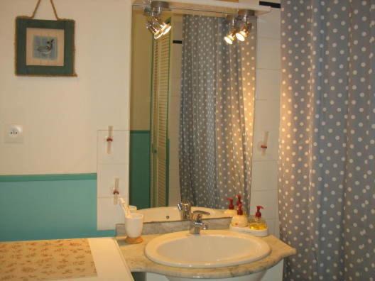 Photo of Bathroom in Longjumeau