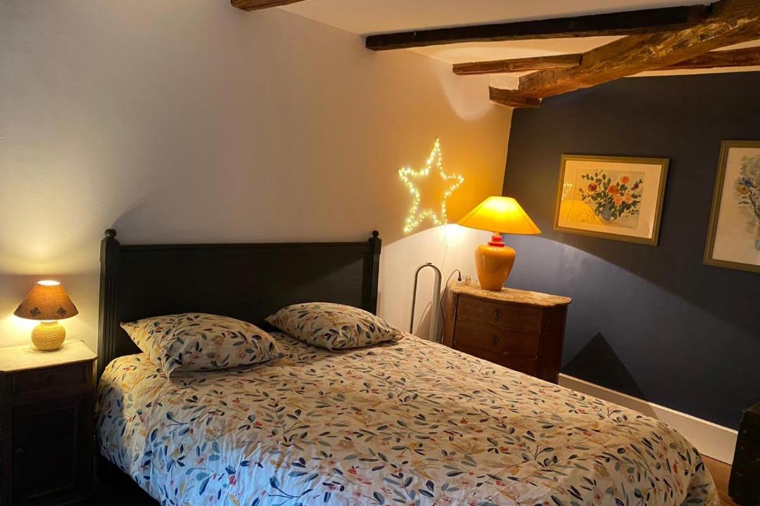 Photo of Bedroom in Saint-Loup-de-Varennes