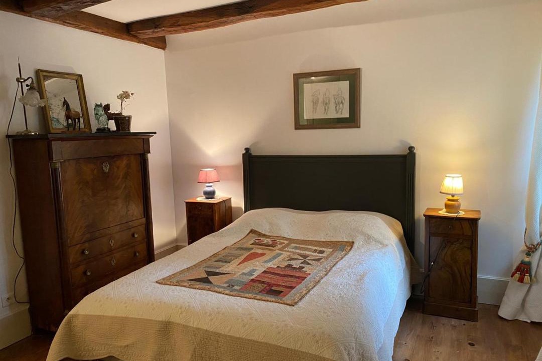 Photo of Bedroom in Saint-Loup-de-Varennes