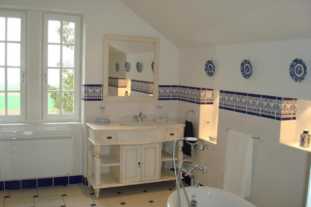 Photo of Bathroom in Ladoix-Serrigny