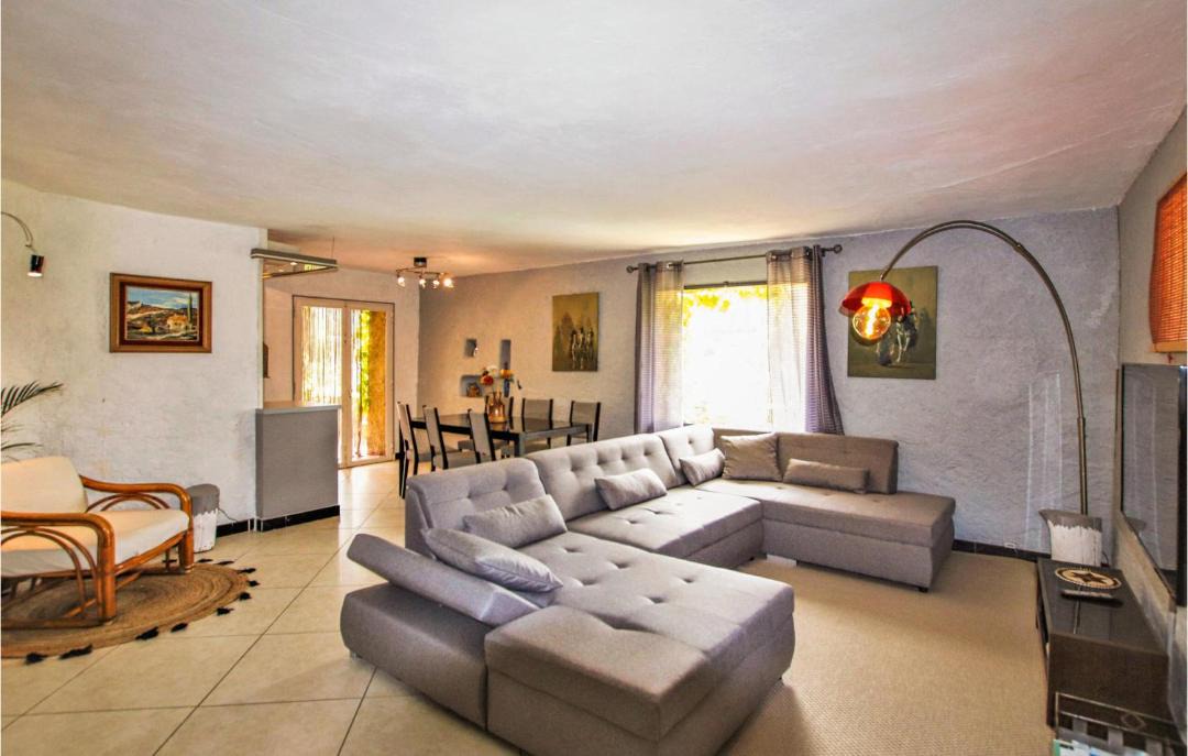 Photo of Livingroom in Entrechaux