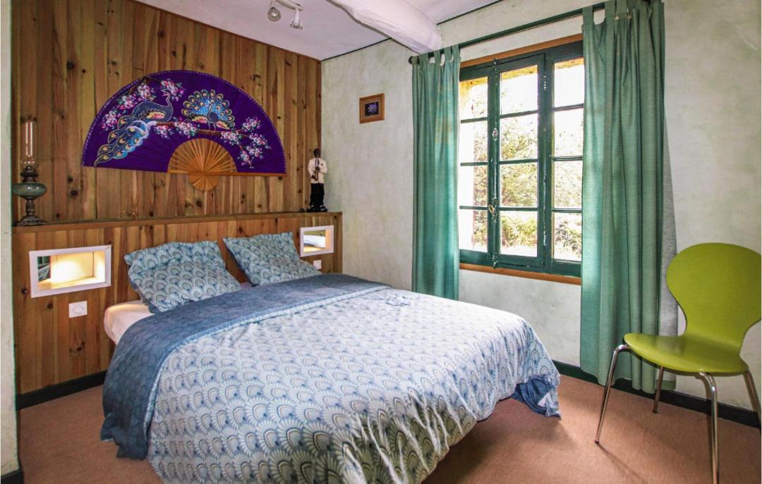 Photo of Bedroom in Entrechaux