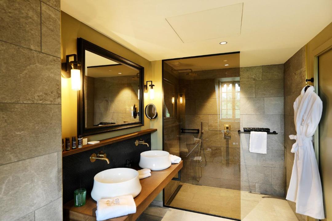 Photo of Bathroom in Port-Lesney