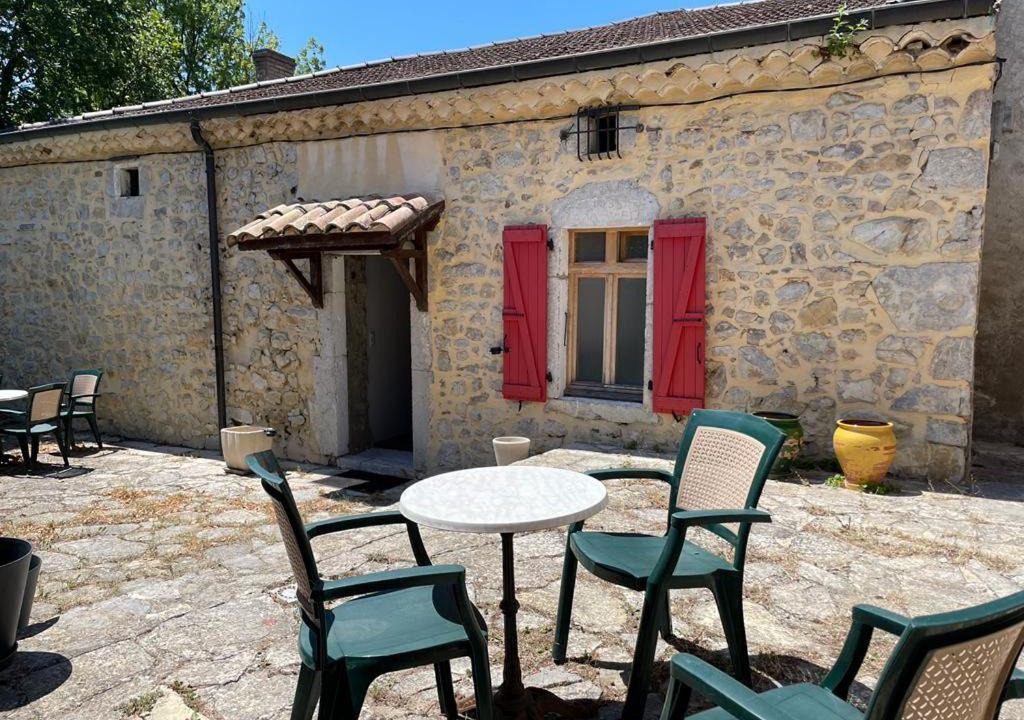 Photo of Patio Balcony in Pennes-le Sec
