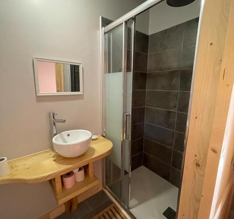 Photo of Bathroom in Pennes-le Sec