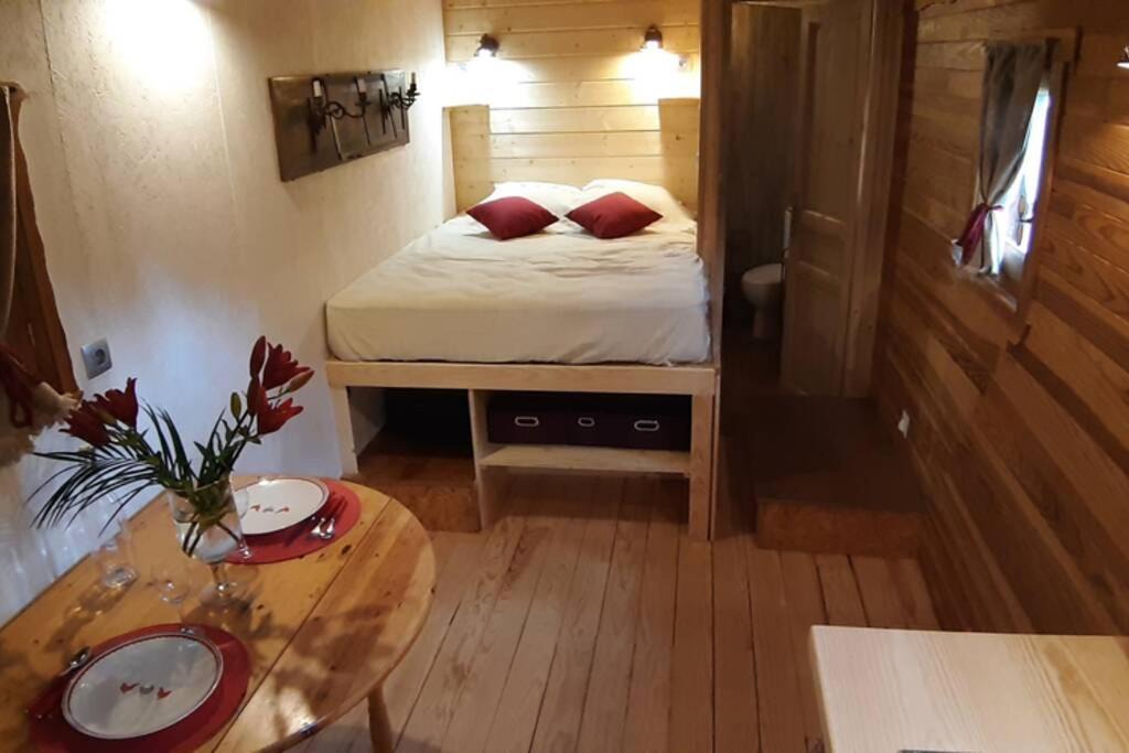 Photo of Bedroom in Saint-Cirgues-de-Prades