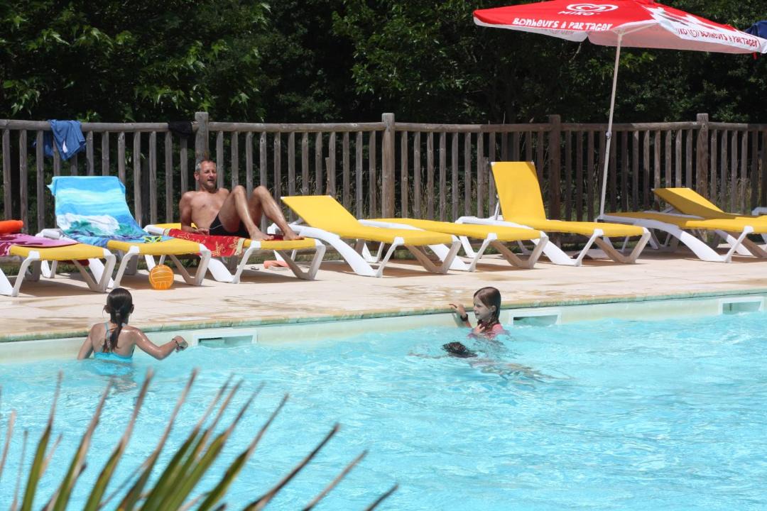 Photo of Human In Picture in Sainte-Eulalie-d'Olt